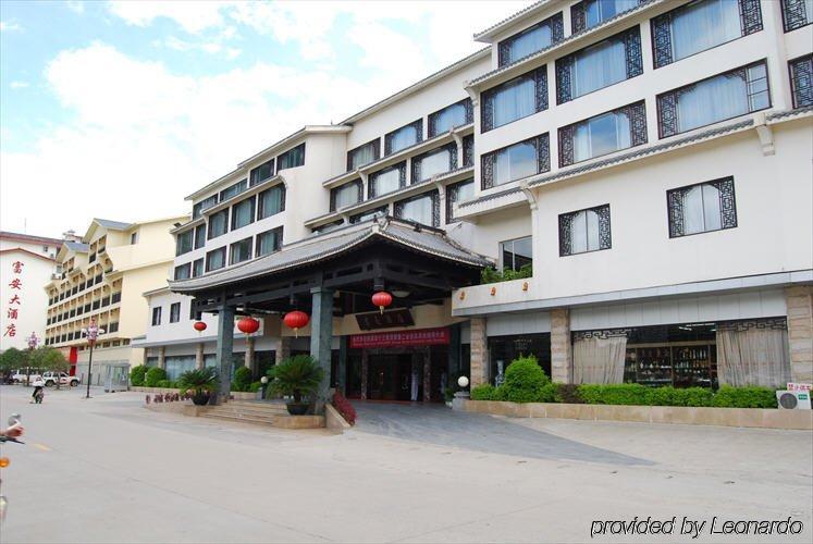 Sovereign Hotel Yangshuo Guilin Exterior foto