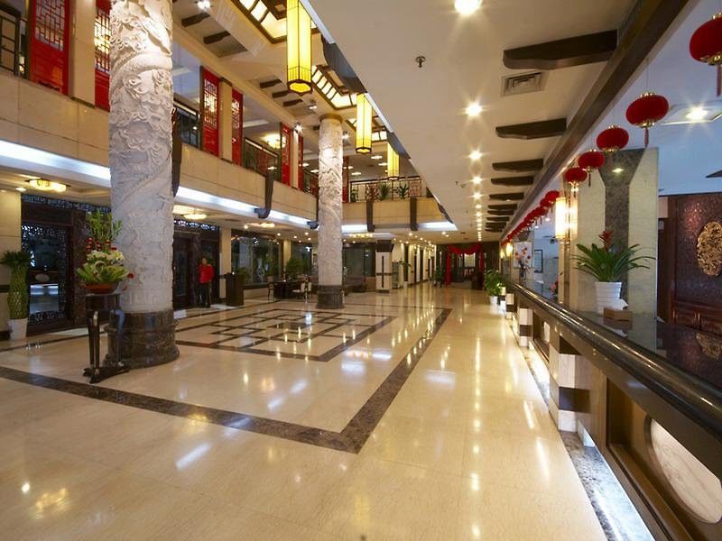 Sovereign Hotel Yangshuo Guilin Exterior foto